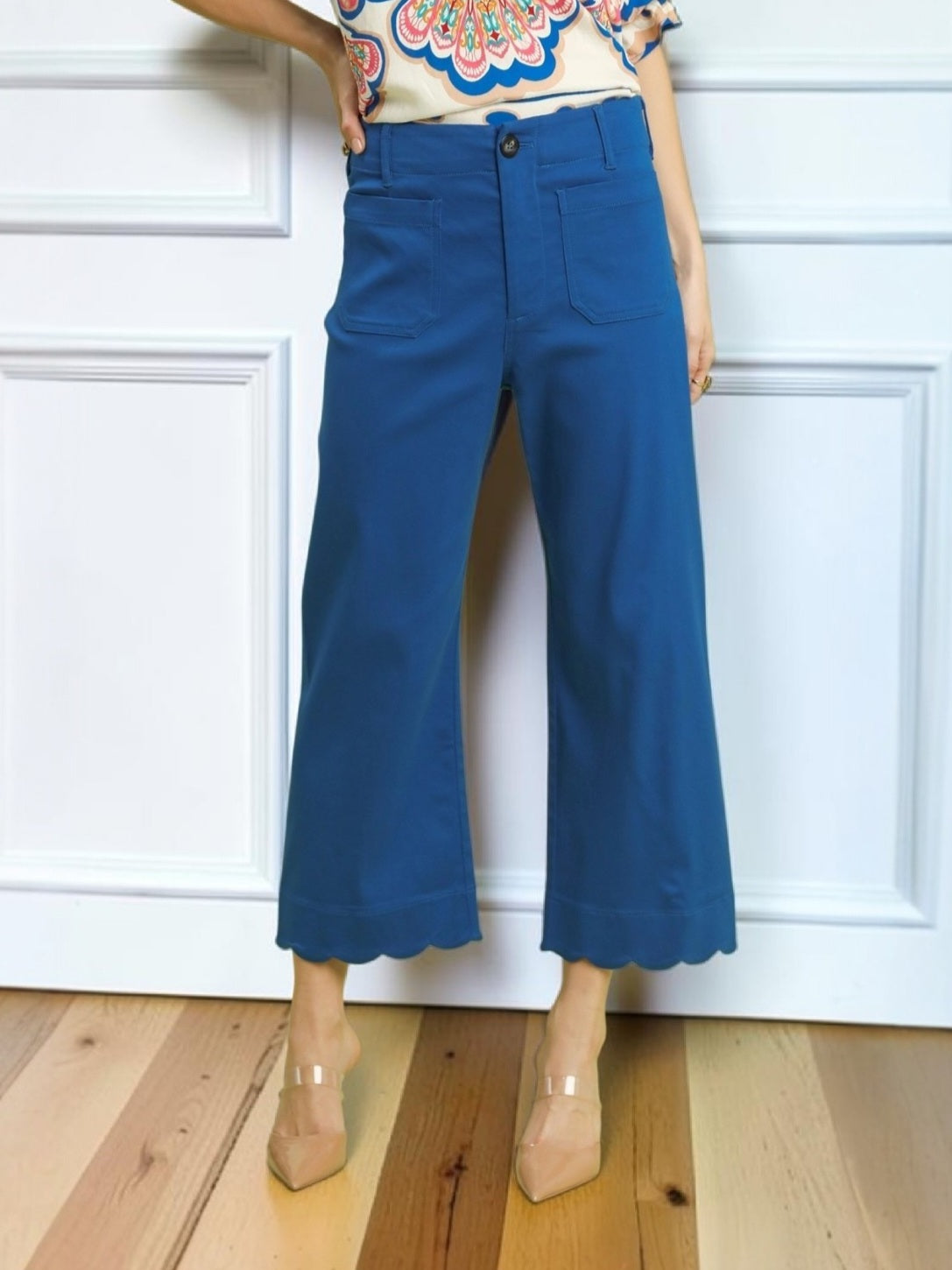 Harper Scalloped Hem Pant In Ocean