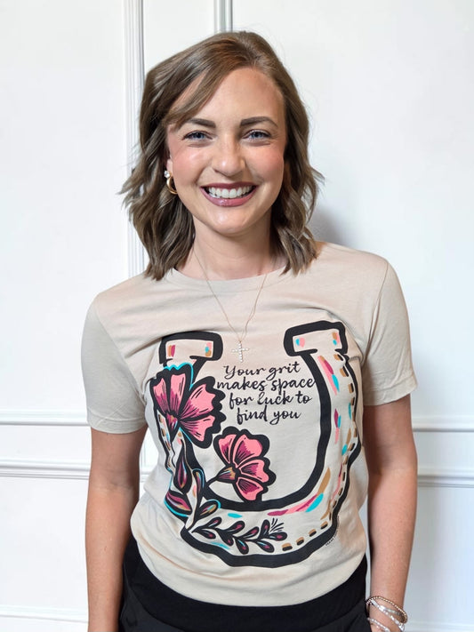 Horseshoe Tee